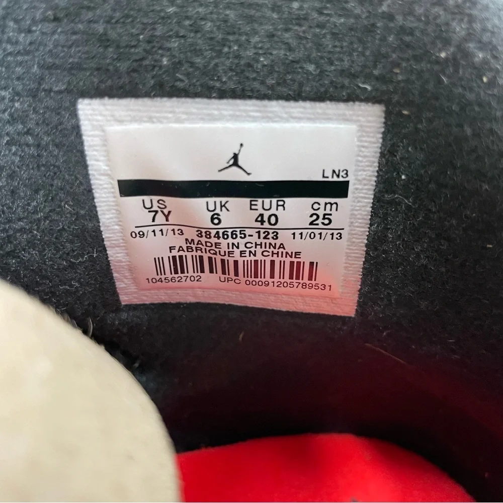 NIB Nike Air Jordan 6 Retro OG 7Y White Infrared Black 7‎
